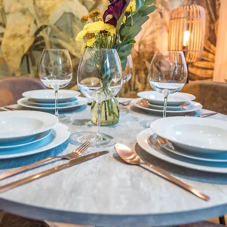 Stylisch - Ruhig - Gemuetlich - Zentral - Einladend *